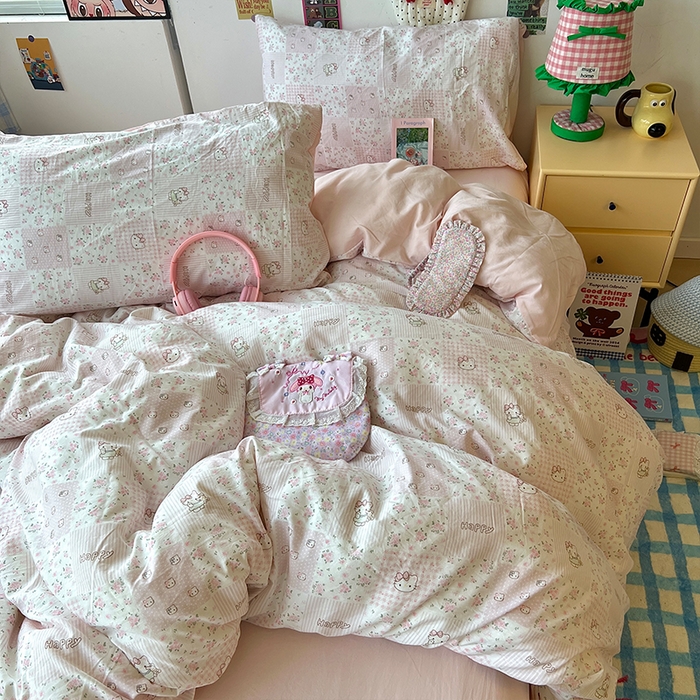 91家纺网 家纺一手货源 找家纺 原素 2025学生季专属双拼印花水洗棉双层纱四件套 碎花kt酱