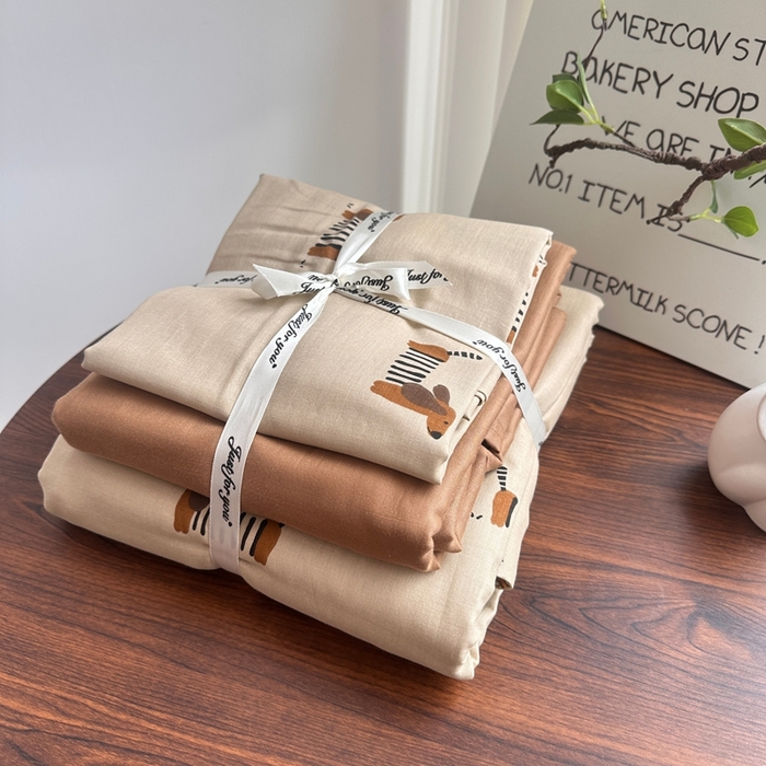 91家纺网 家纺一手货源 找家纺 爱思佳 2024新款A类母婴全棉双层纱印花四件套直播热卖系列-系列二 修修狗