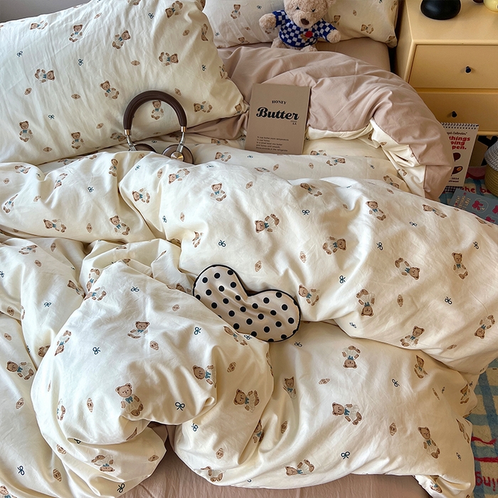 91家纺网 家纺一手货源 找家纺 原素 2025学生季专属双拼印花水洗棉双层纱四件套 奶茶熊
