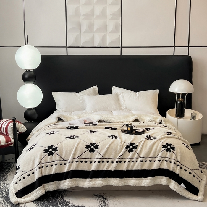 美洲琳 2025新款羊羔绒复合简约现代休闲毯 四叶草