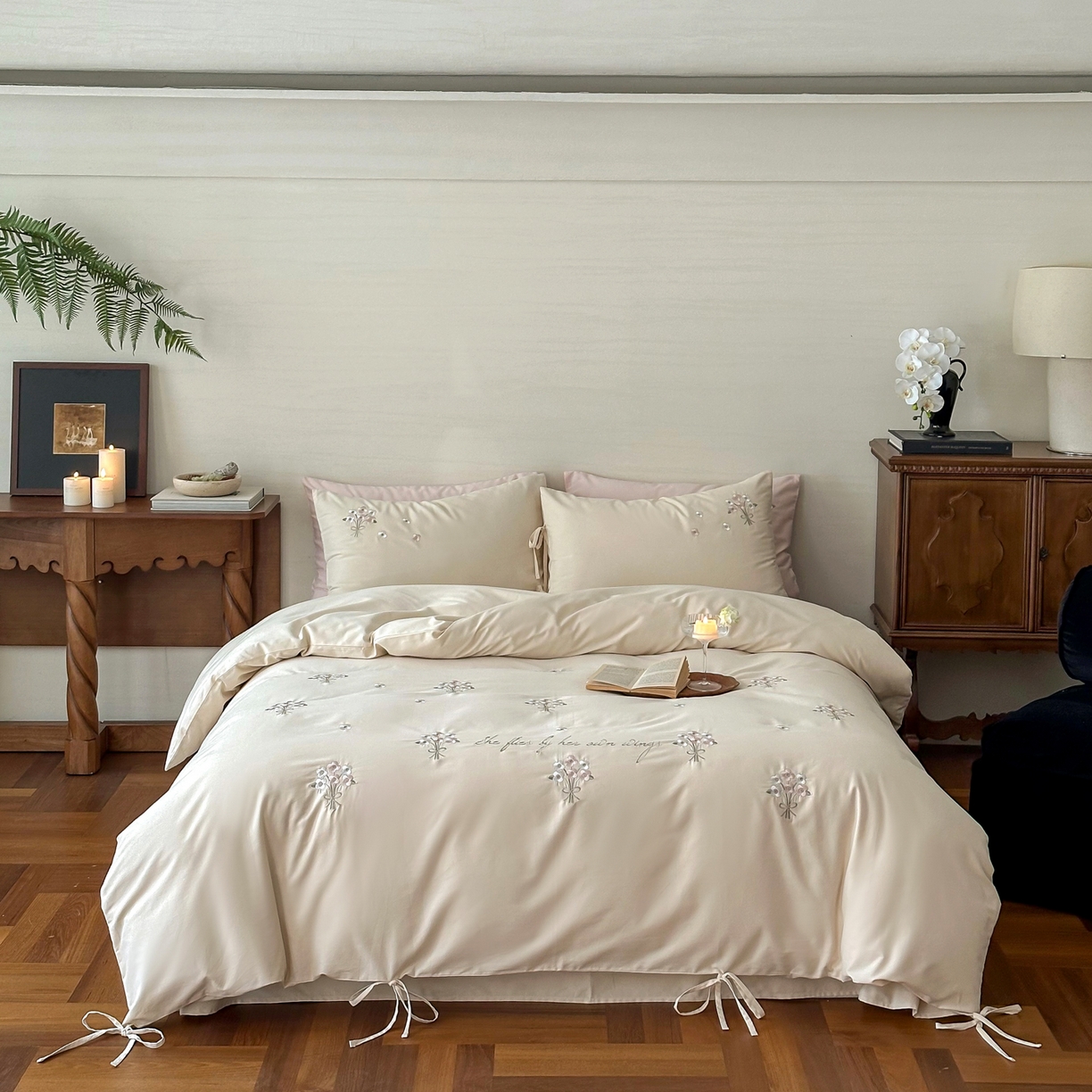 91家纺网 家纺一手货源 找家纺 FORTWO家纺原创设计（FOR TWO家纺） 2025新款全棉纯棉纯色磨毛绣花系带款四件套-栀子花信 栀子花信-奶黄