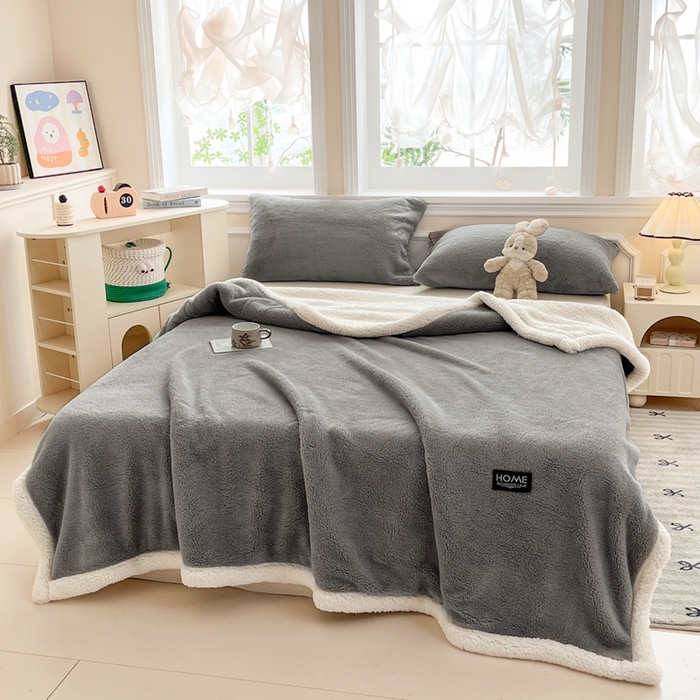 91家纺网 家纺一手货源 找家纺 （总）欧邦 2025新款A类舒棉半边绒羊羔绒双层毛毯跨境