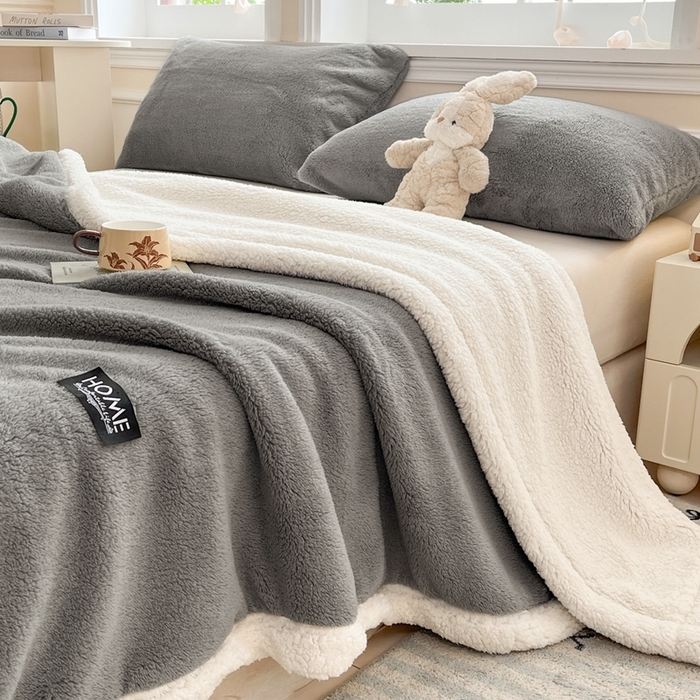 91家纺网 家纺一手货源 找家纺 （总）欧邦 2025新款A类舒棉半边绒羊羔绒双层毛毯跨境