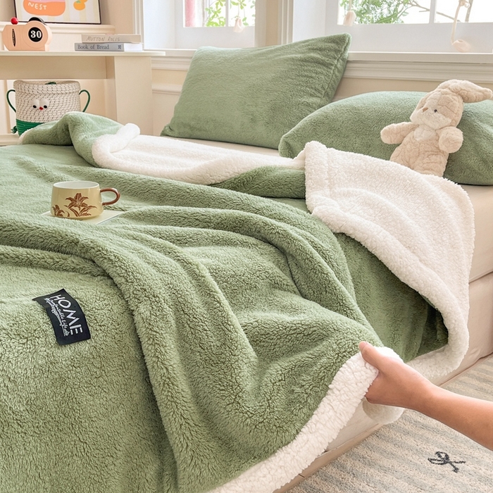 91家纺网 家纺一手货源 找家纺 欧邦 2025新款A类舒棉半边绒羊羔绒双层毛毯跨境 双层-果酱绿