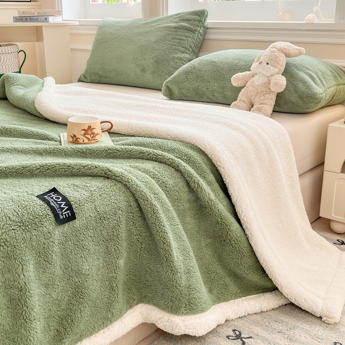 91家纺网 家纺一手货源 找家纺 欧邦 2025新款A类舒棉半边绒羊羔绒双层毛毯跨境 双层-果酱绿