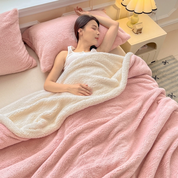 91家纺网 家纺一手货源 找家纺 欧邦 2025新款A类舒棉半边绒羊羔绒双层毛毯跨境 双层-浪漫粉