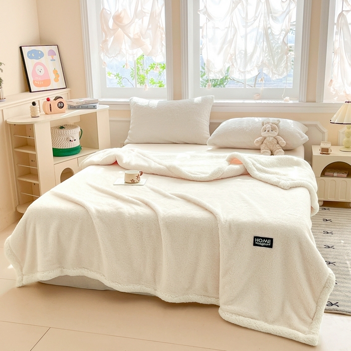 91家纺网 家纺一手货源 找家纺 欧邦 2025新款A类舒棉半边绒羊羔绒双层毛毯跨境 双层-素雅白