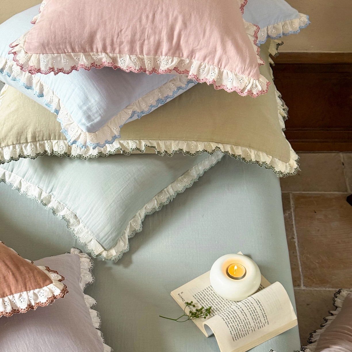 91家纺网 家纺一手货源 找家纺 （总）FORTWO家纺原创设计（FOR TWO家纺） 2025新款双层纱刺绣花边款四件套-安妮