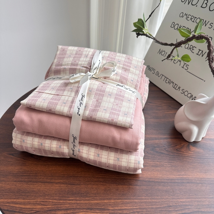 91家纺网 家纺一手货源 找家纺 （总）爱思佳 2024新款A类母婴全棉双层纱印花四件套直播热卖系列三 叠拍图