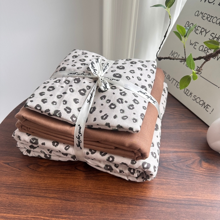 91家纺网 家纺一手货源 找家纺 （总）爱思佳 2024新款A类母婴全棉双层纱印花四件套直播热卖系列三 叠拍图