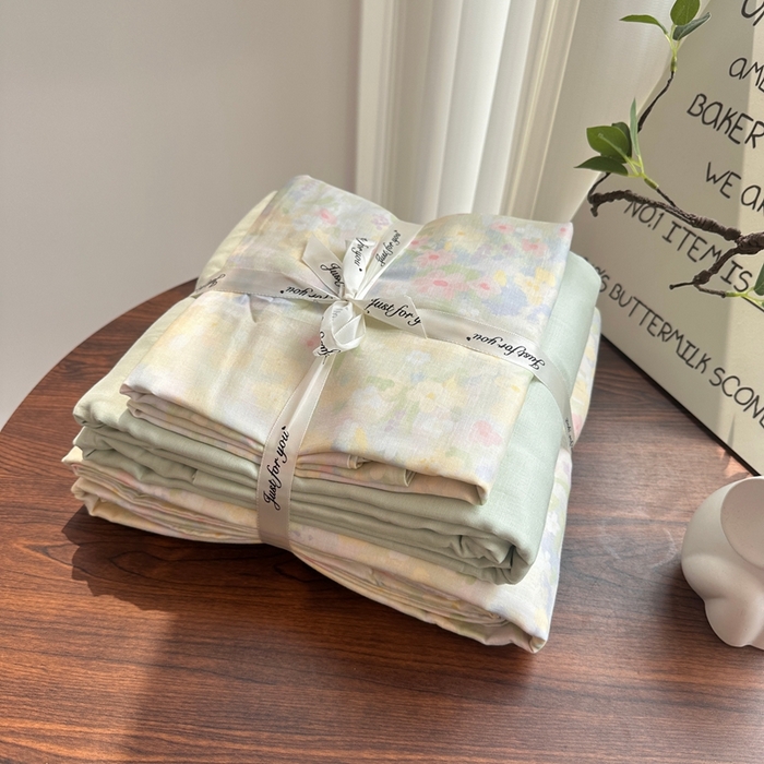 91家纺网 家纺一手货源 找家纺 （总）爱思佳 2024新款A类母婴全棉双层纱印花四件套直播热卖系列三 叠拍图