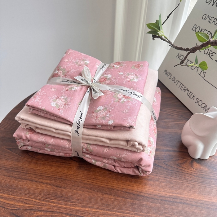 91家纺网 家纺一手货源 找家纺 （总）爱思佳 2024新款A类母婴全棉双层纱印花四件套直播热卖系列三 叠拍图