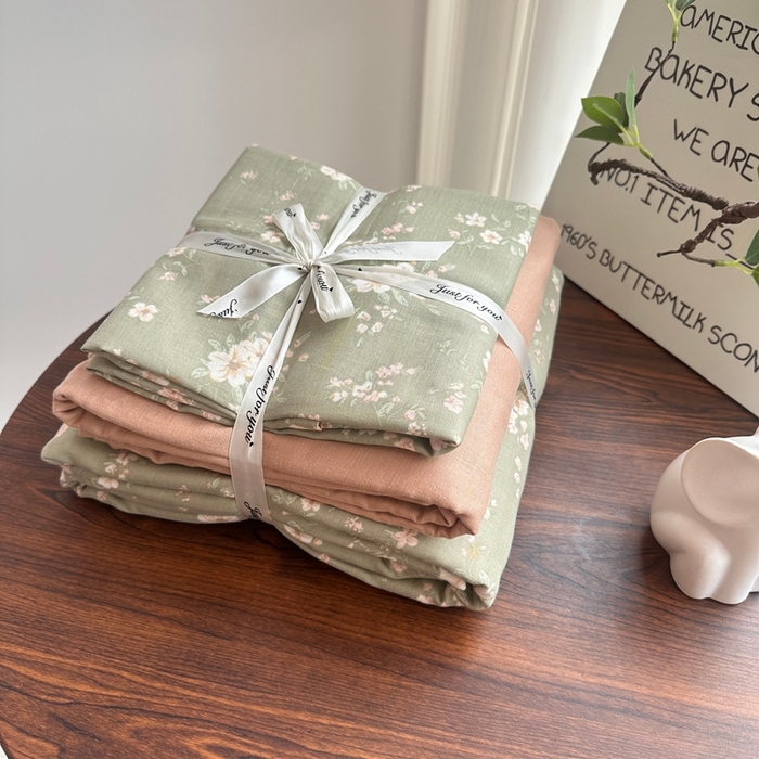 91家纺网 家纺一手货源 找家纺 （总）爱思佳 2024新款A类母婴全棉双层纱印花四件套直播热卖系列三 叠拍图