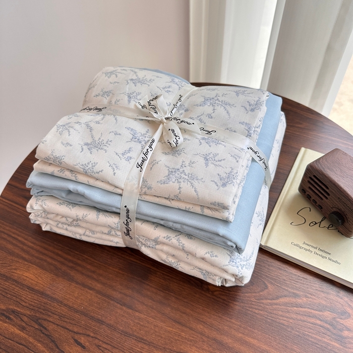 91家纺网 家纺一手货源 找家纺 （总）爱思佳 2024新款A类母婴全棉双层纱印花四件套直播热卖系列三 叠拍图