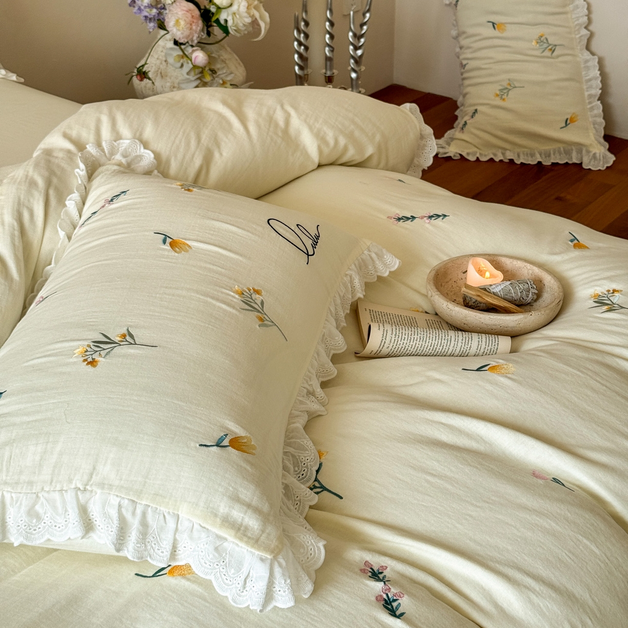 91家纺网 家纺一手货源 找家纺 FORTWO家纺原创设计（FOR TWO家纺） 2025新款40支全棉纯棉双层纱刺绣花边款四件套-小花园 小花园-黄