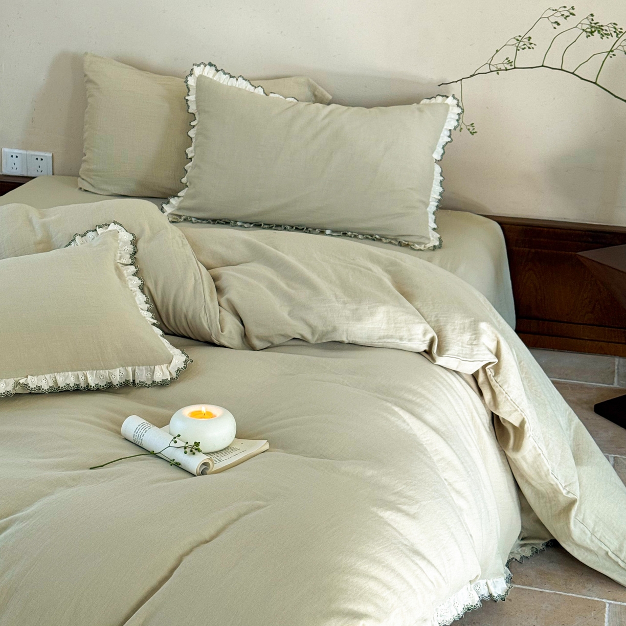 91家纺网 家纺一手货源 找家纺 FORTWO家纺原创设计（FOR TWO家纺） 2025新款双层纱刺绣花边款四件套-安妮 安妮-瓷绿