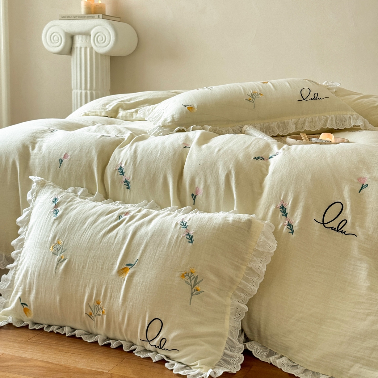 91家纺网 家纺一手货源 找家纺 FORTWO家纺原创设计（FOR TWO家纺） 2025新款40支全棉纯棉双层纱刺绣花边款四件套-小花园 小花园-黄