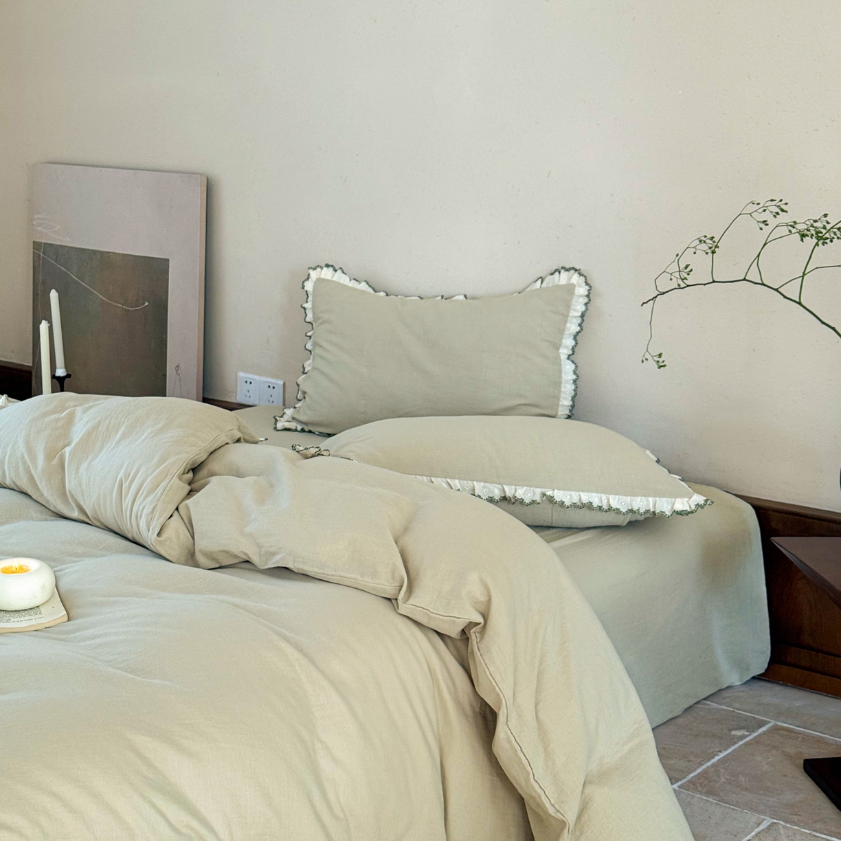 91家纺网 家纺一手货源 找家纺 FORTWO家纺原创设计（FOR TWO家纺） 2025新款双层纱刺绣花边款四件套-安妮 安妮-瓷绿