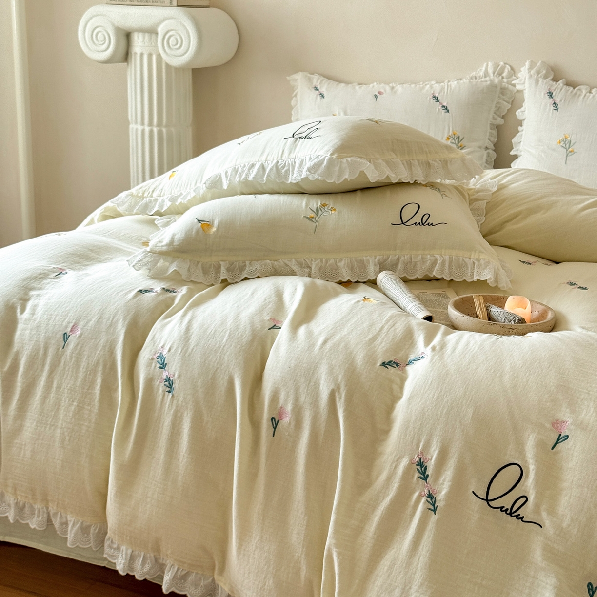 91家纺网 家纺一手货源 找家纺 FORTWO家纺原创设计（FOR TWO家纺） 2025新款40支全棉纯棉双层纱刺绣花边款四件套-小花园 小花园-黄