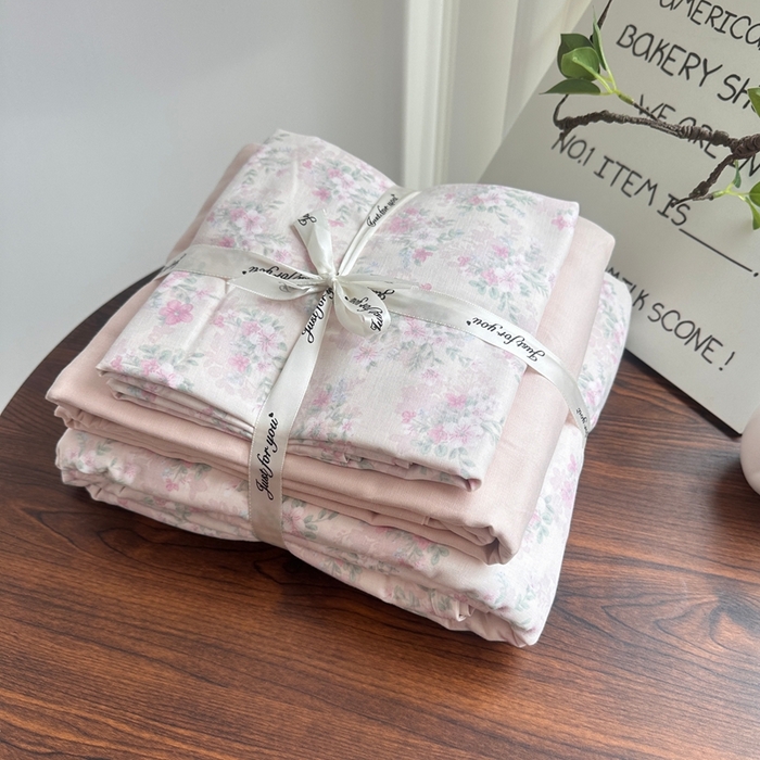 91家纺网 家纺一手货源 找家纺 爱思佳 2024新款A类母婴全棉双层纱印花四件套直播热卖系列三 叠拍图 清桃