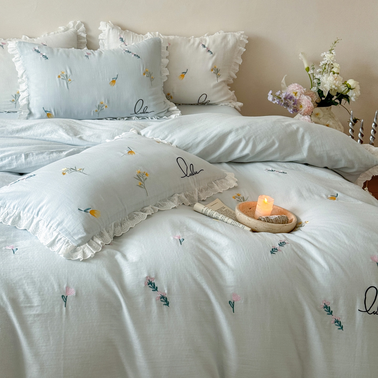 91家纺网 家纺一手货源 找家纺 FORTWO家纺原创设计（FOR TWO家纺） 2025新款40支全棉纯棉双层纱刺绣花边款四件套-小花园 小花园-兰