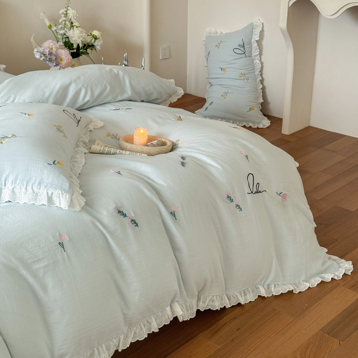 91家纺网 家纺一手货源 找家纺 FORTWO家纺原创设计（FOR TWO家纺） 2025新款40支全棉纯棉双层纱刺绣花边款四件套-小花园 小花园-兰