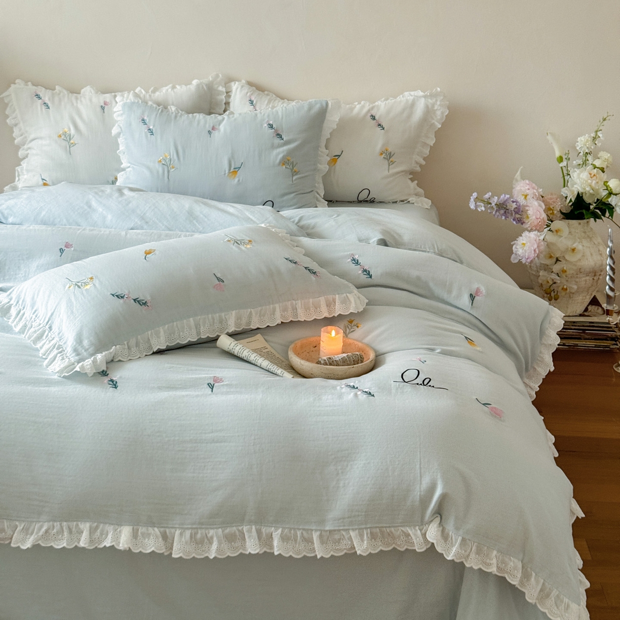 91家纺网 家纺一手货源 找家纺 FORTWO家纺原创设计（FOR TWO家纺） 2025新款40支全棉纯棉双层纱刺绣花边款四件套-小花园 小花园-兰