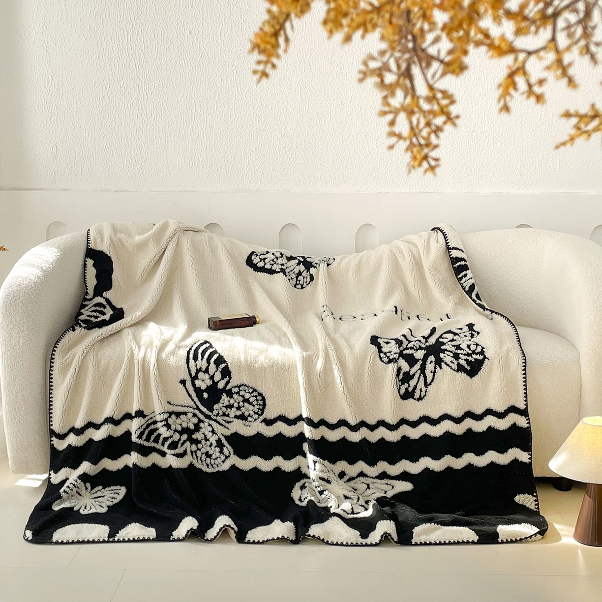 91家纺网 家纺一手货源 找家纺 十里居 2025新款双面印花舒棉绒毛毯多功能盖毯沙发毯跨境毛毯 黑蝴蝶