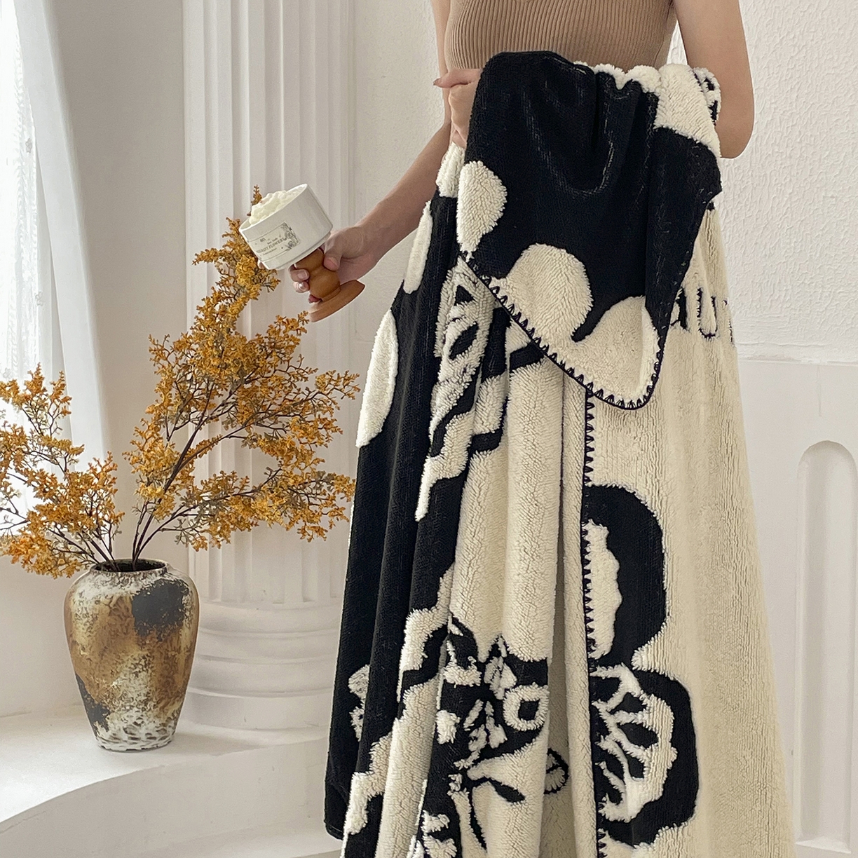 91家纺网 家纺一手货源 找家纺 十里居 2025新款双面印花舒棉绒毛毯多功能盖毯沙发毯跨境毛毯 黑蝴蝶