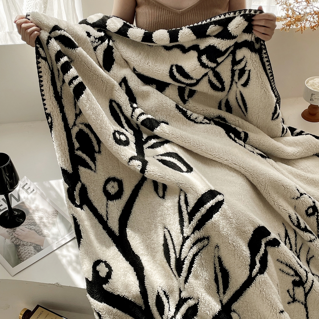 91家纺网 家纺一手货源 找家纺 十里居 2025新款双面印花舒棉绒毛毯多功能盖毯沙发毯跨境毛毯 蝴蝶树