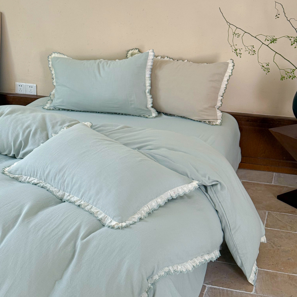 91家纺网 家纺一手货源 找家纺 FORTWO家纺原创设计（FOR TWO家纺） 2025新款双层纱刺绣花边款四件套-安妮 安妮-绿