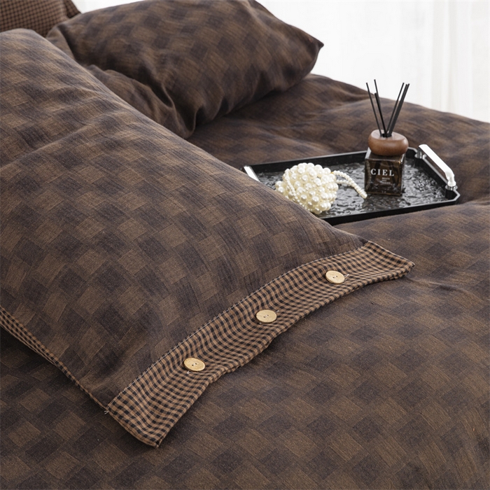 91家纺网 家纺一手货源 找家纺 双层纱家居 2025新款格子款双层纱四件套 朦胧格深咖色