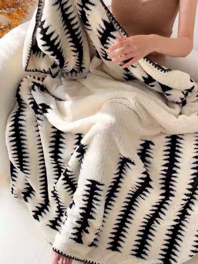 91家纺网 家纺一手货源 找家纺 十里居 2025新款双面印花舒棉绒毛毯多功能盖毯沙发毯跨境毛毯 节节高