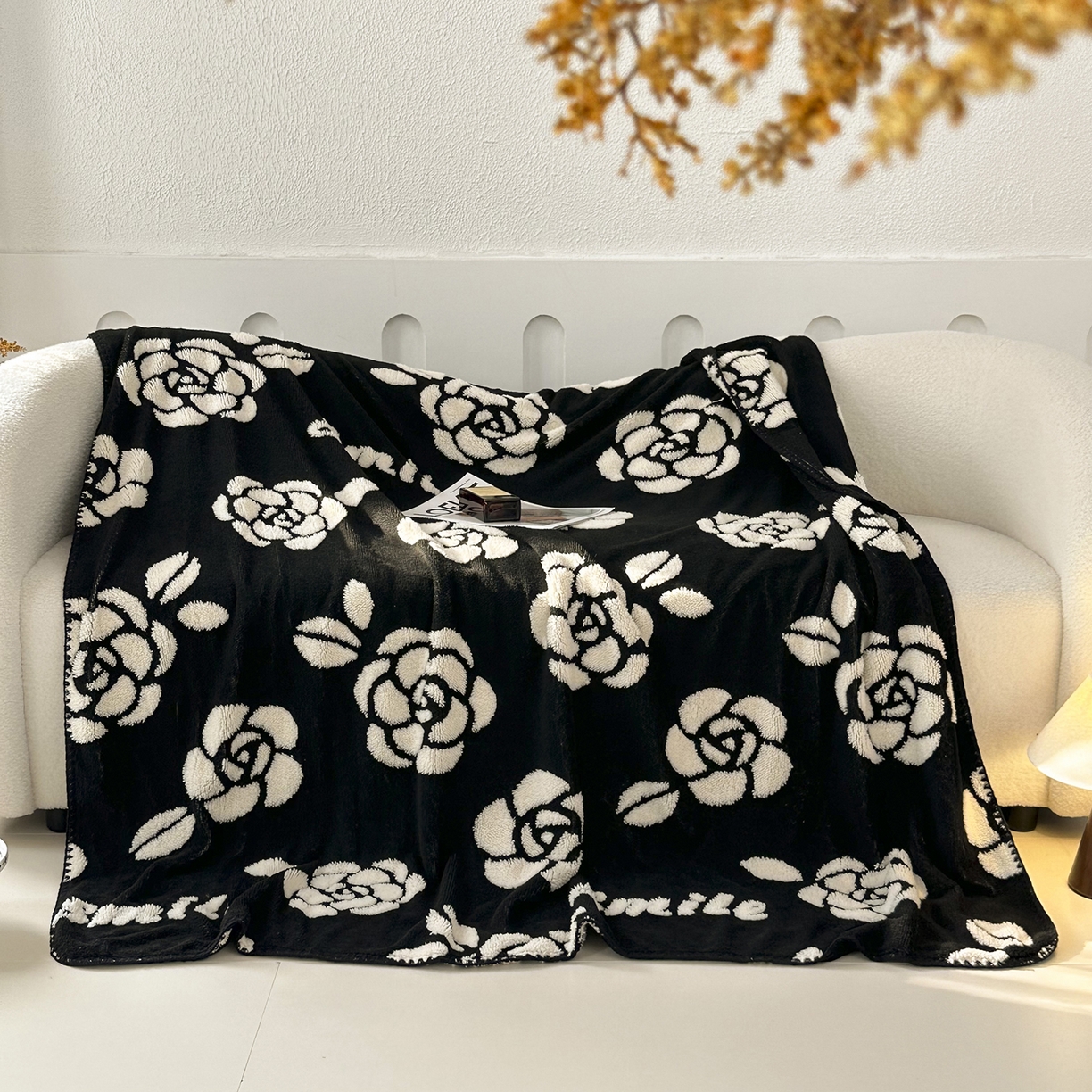 91家纺网 家纺一手货源 找家纺 十里居 2025新款双面印花舒棉绒毛毯多功能盖毯沙发毯跨境毛毯 山茶花