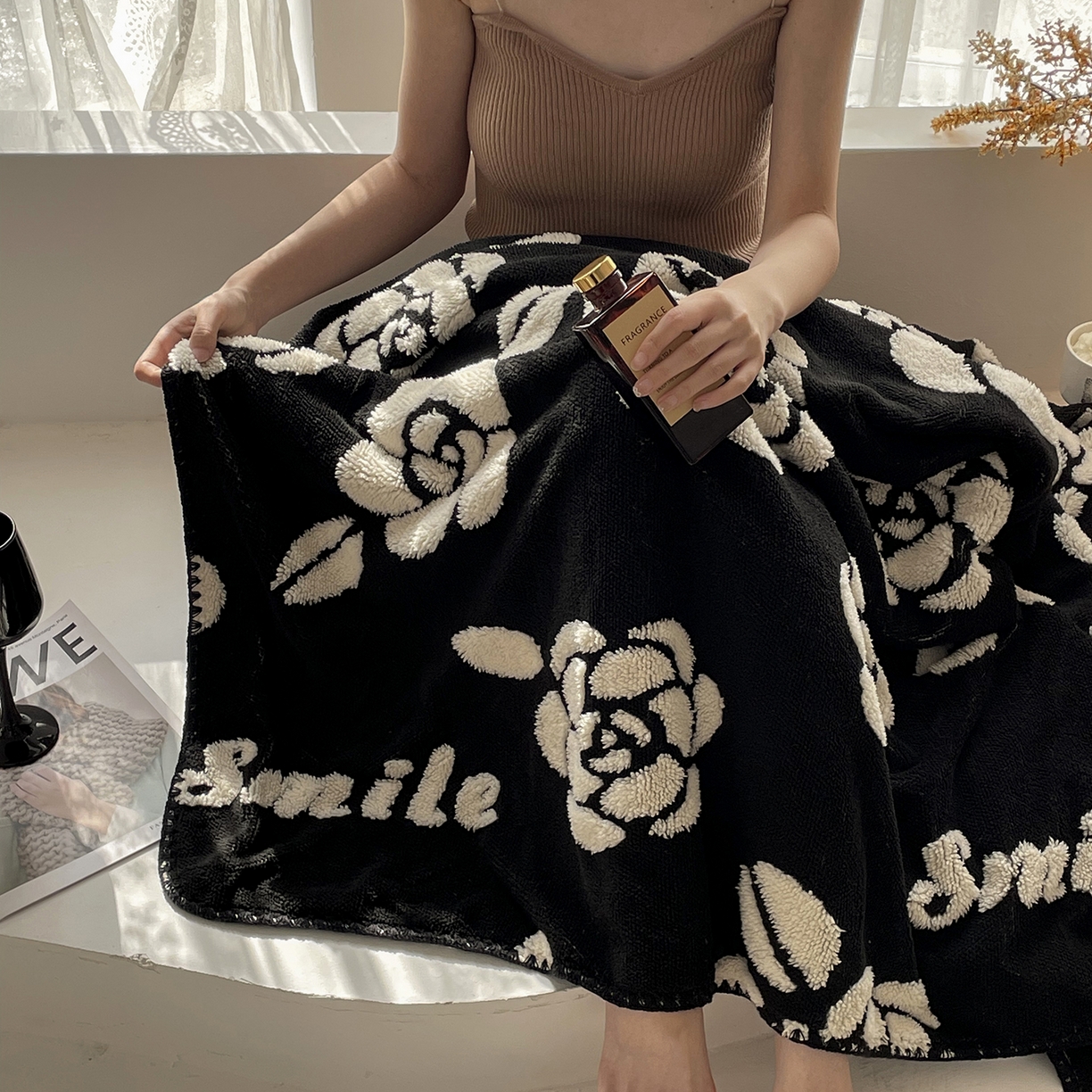 91家纺网 家纺一手货源 找家纺 十里居 2025新款双面印花舒棉绒毛毯多功能盖毯沙发毯跨境毛毯 山茶花