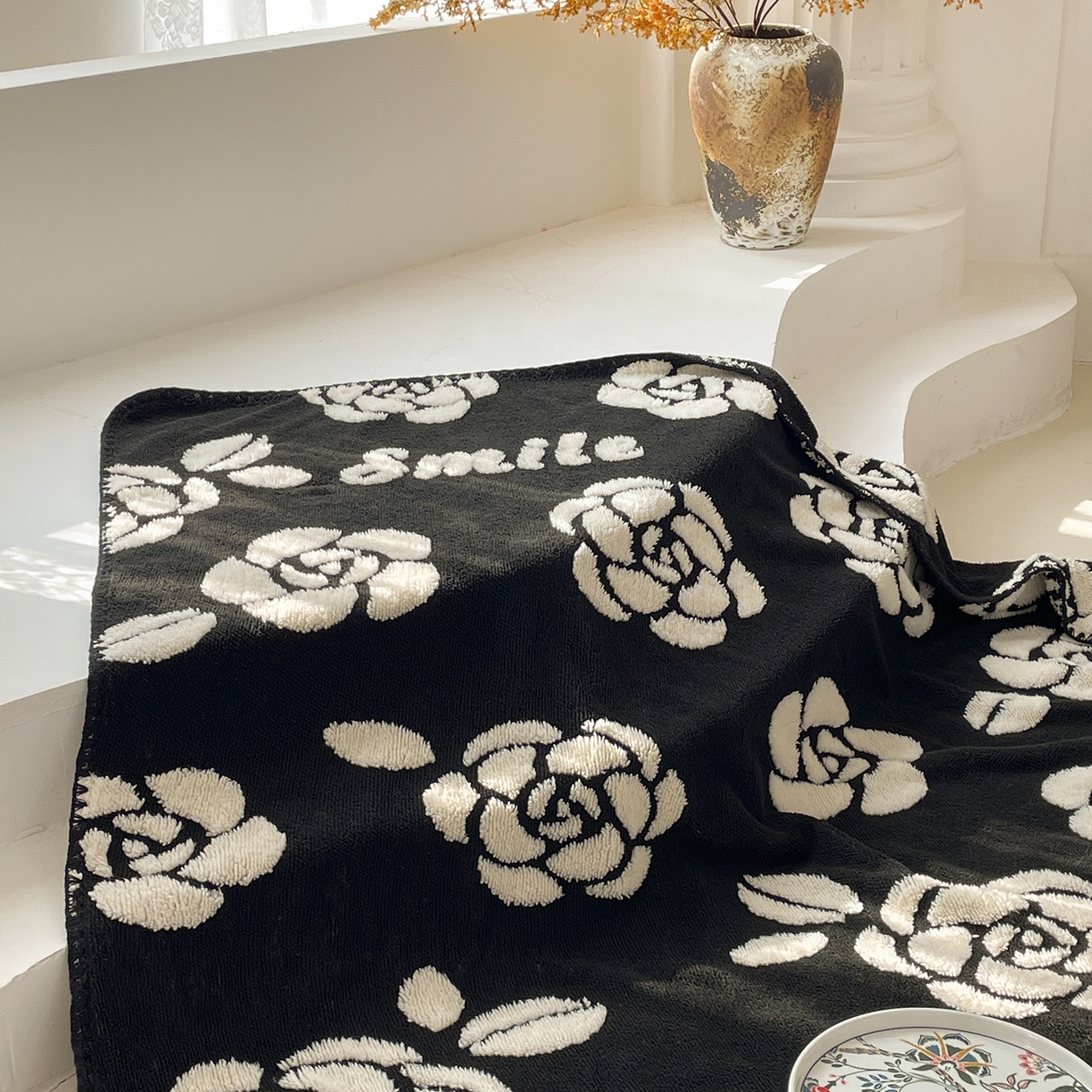 91家纺网 家纺一手货源 找家纺 十里居 2025新款双面印花舒棉绒毛毯多功能盖毯沙发毯跨境毛毯 山茶花