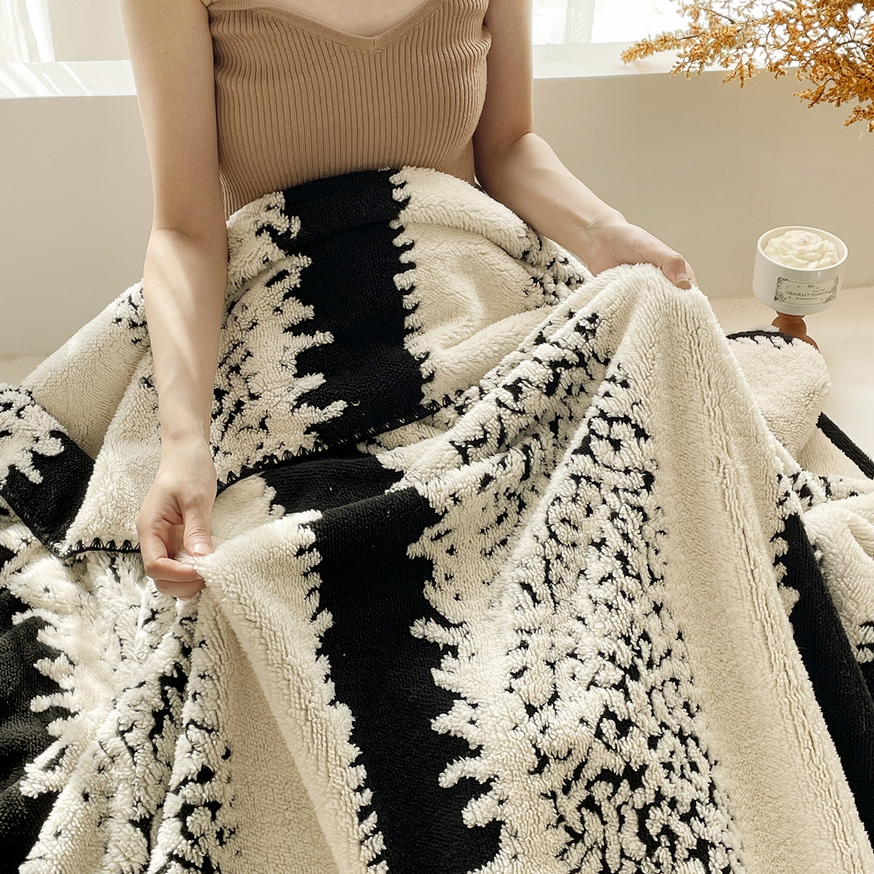 91家纺网 家纺一手货源 找家纺 十里居 2025新款双面印花舒棉绒毛毯多功能盖毯沙发毯跨境毛毯 时光条