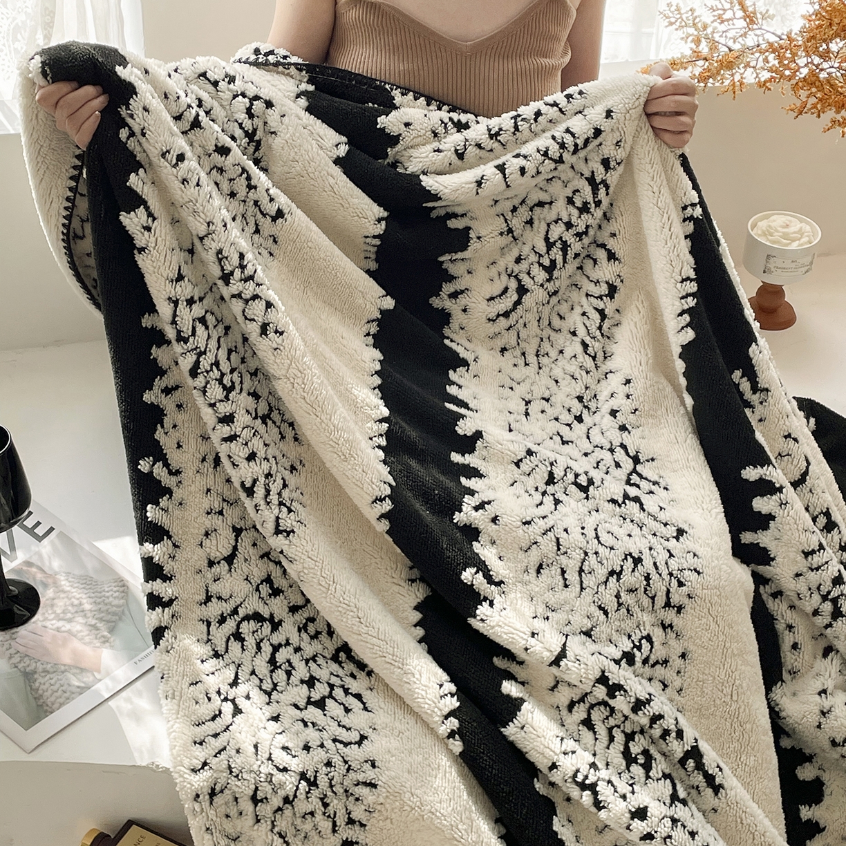 91家纺网 家纺一手货源 找家纺 十里居 2025新款双面印花舒棉绒毛毯多功能盖毯沙发毯跨境毛毯 时光条