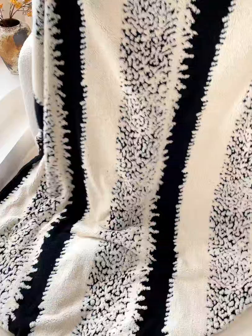 91家纺网 家纺一手货源 找家纺 十里居 2025新款双面印花舒棉绒毛毯多功能盖毯沙发毯跨境毛毯 时光条