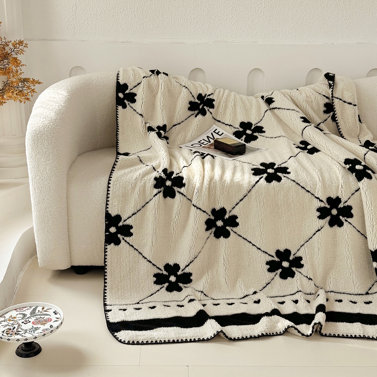 91家纺网 家纺一手货源 找家纺 十里居 2025新款双面印花舒棉绒毛毯多功能盖毯沙发毯跨境毛毯 四叶草