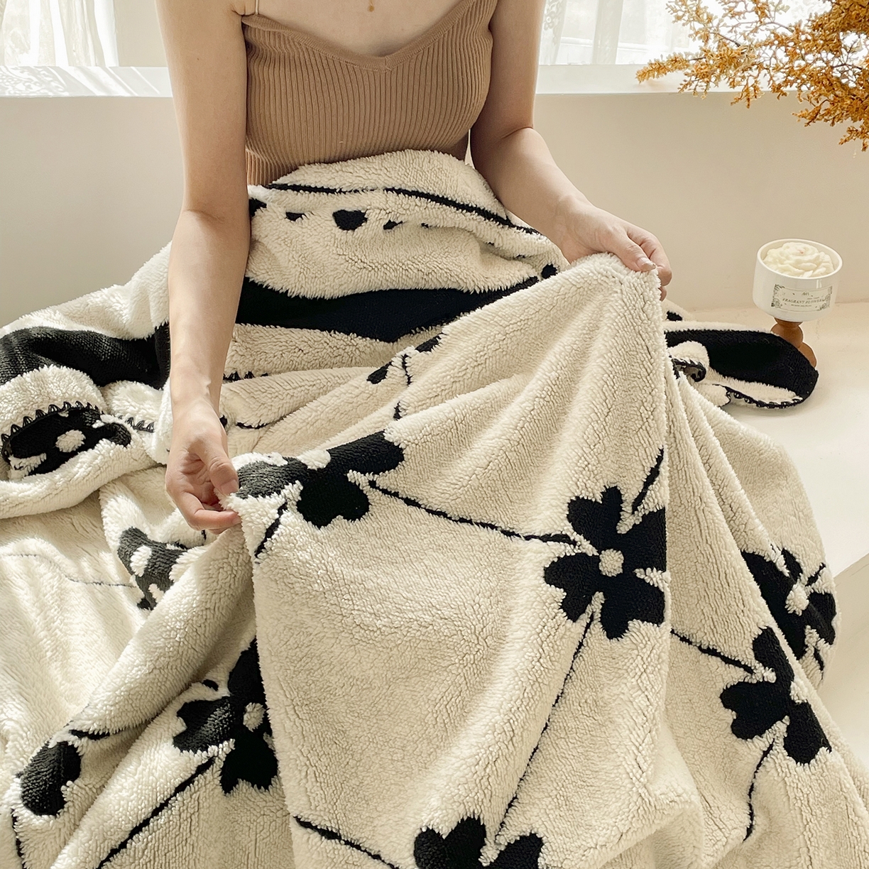 91家纺网 家纺一手货源 找家纺 十里居 2025新款双面印花舒棉绒毛毯多功能盖毯沙发毯跨境毛毯 四叶草