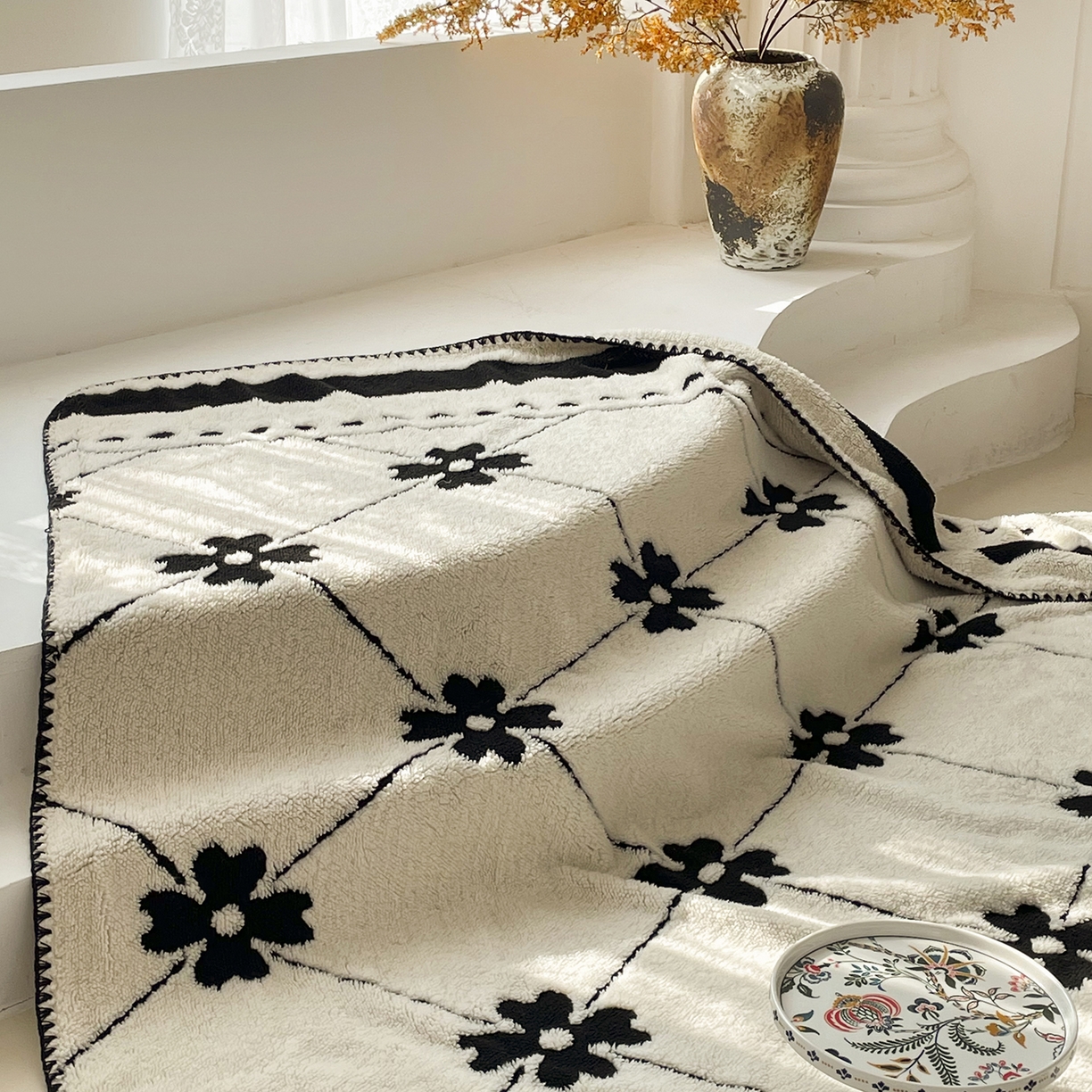 91家纺网 家纺一手货源 找家纺 十里居 2025新款双面印花舒棉绒毛毯多功能盖毯沙发毯跨境毛毯 四叶草