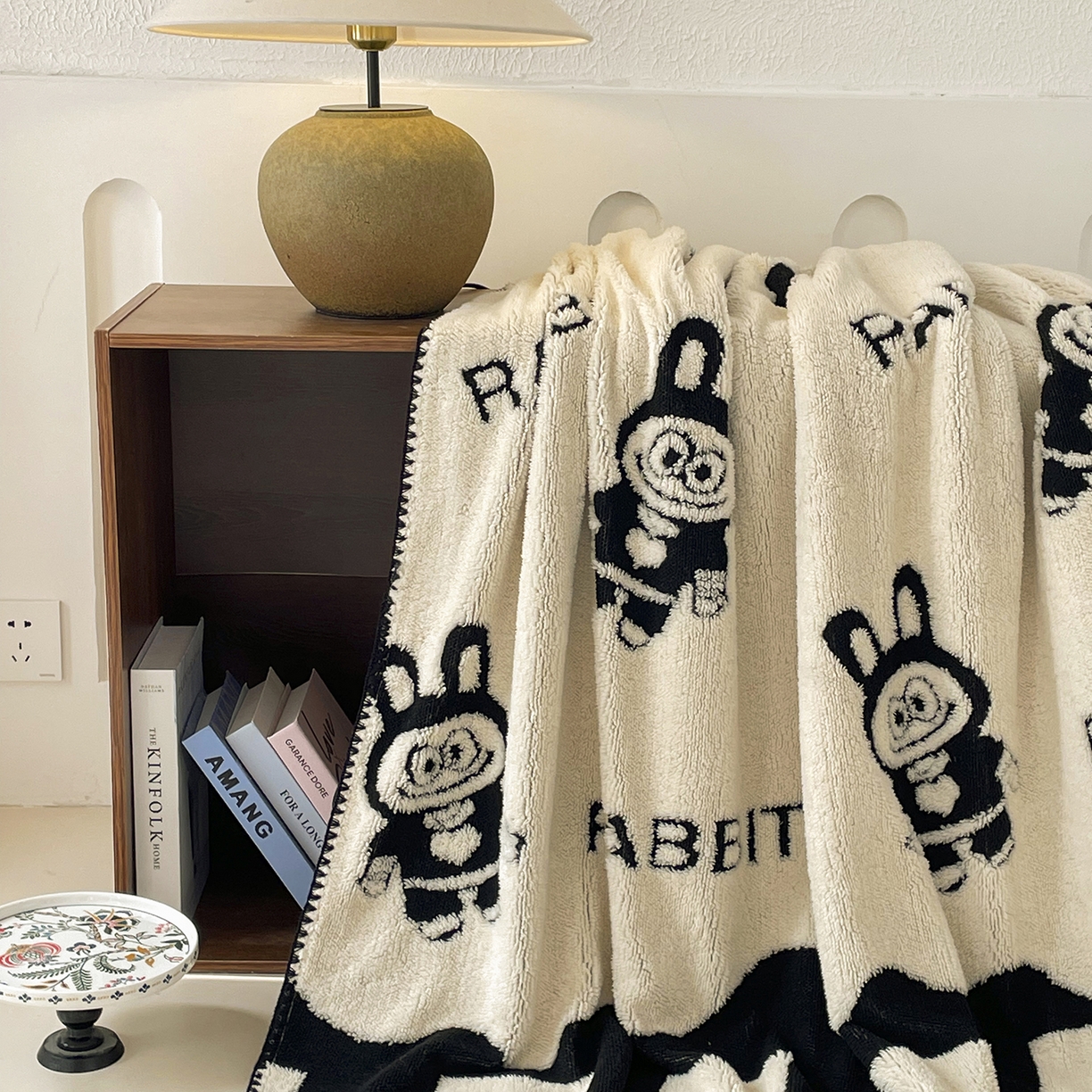 91家纺网 家纺一手货源 找家纺 十里居 2025新款双面印花舒棉绒毛毯多功能盖毯沙发毯跨境毛毯 小布布