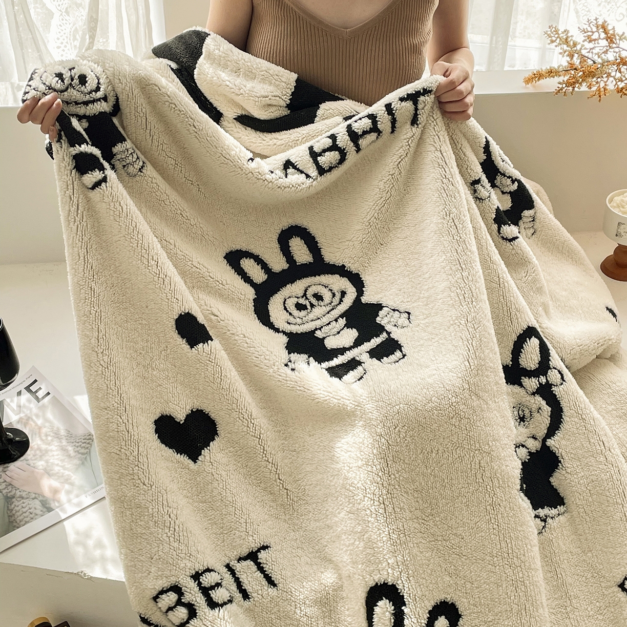 91家纺网 家纺一手货源 找家纺 十里居 2025新款双面印花舒棉绒毛毯多功能盖毯沙发毯跨境毛毯 小布布