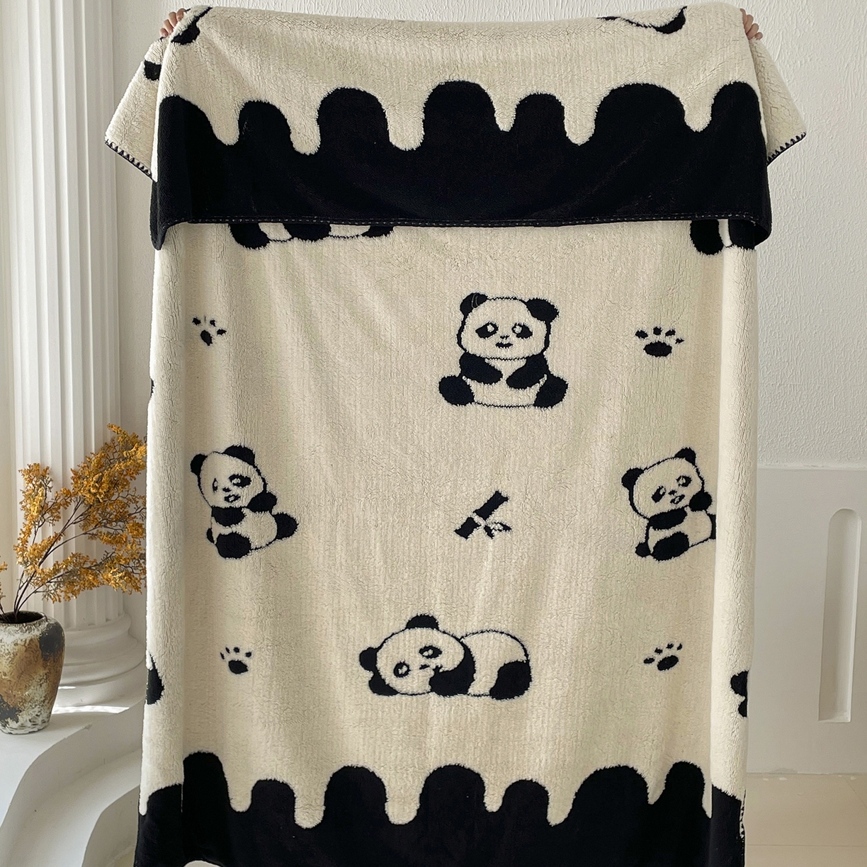 十里居 2025新款双面印花舒棉绒毛毯多功能盖毯沙发毯跨境毛毯 小熊猫