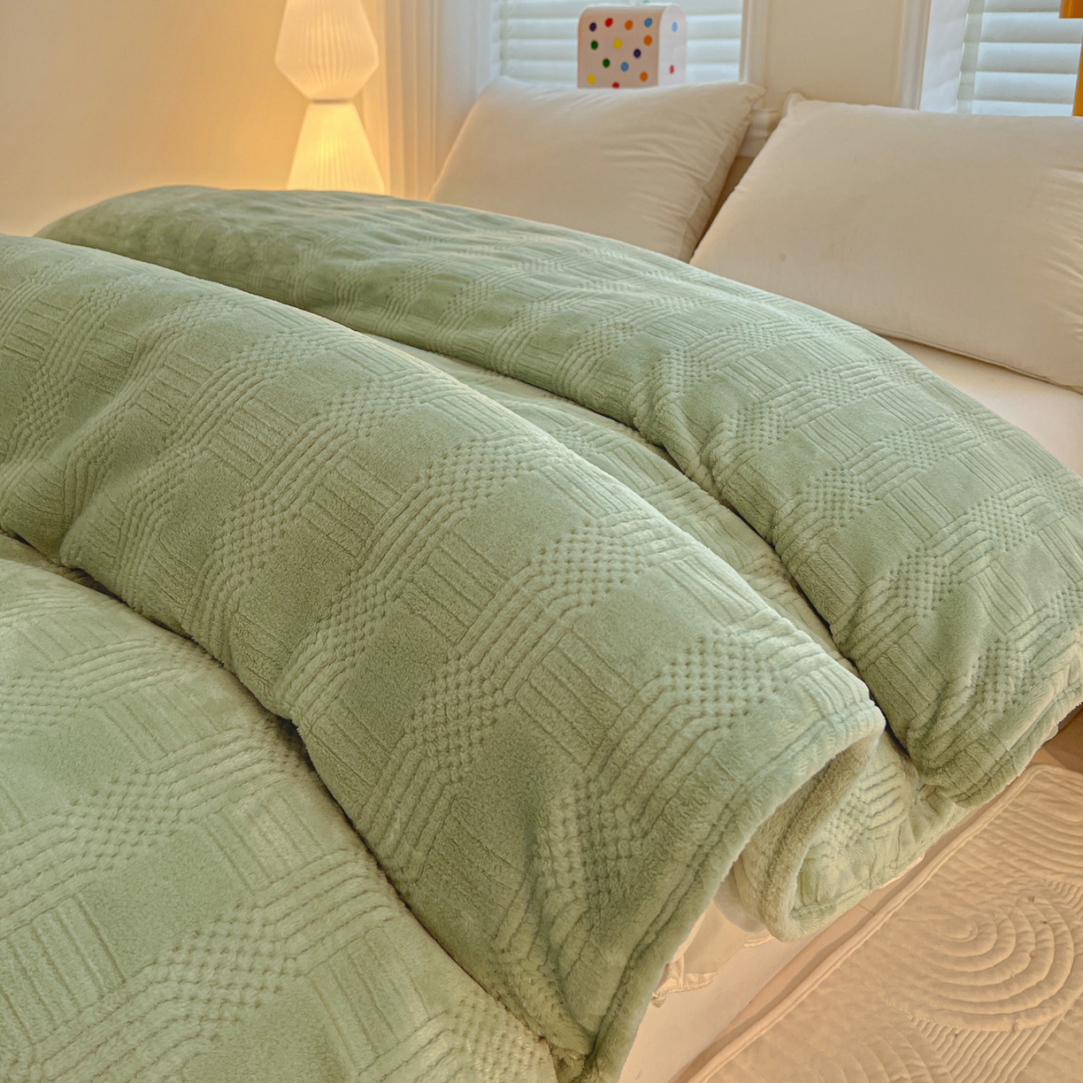 91家纺网 家纺一手货源 找家纺 美洲琳 2025新款提花简约珊瑚绒法莱绒毯毛毯毯子 绿色