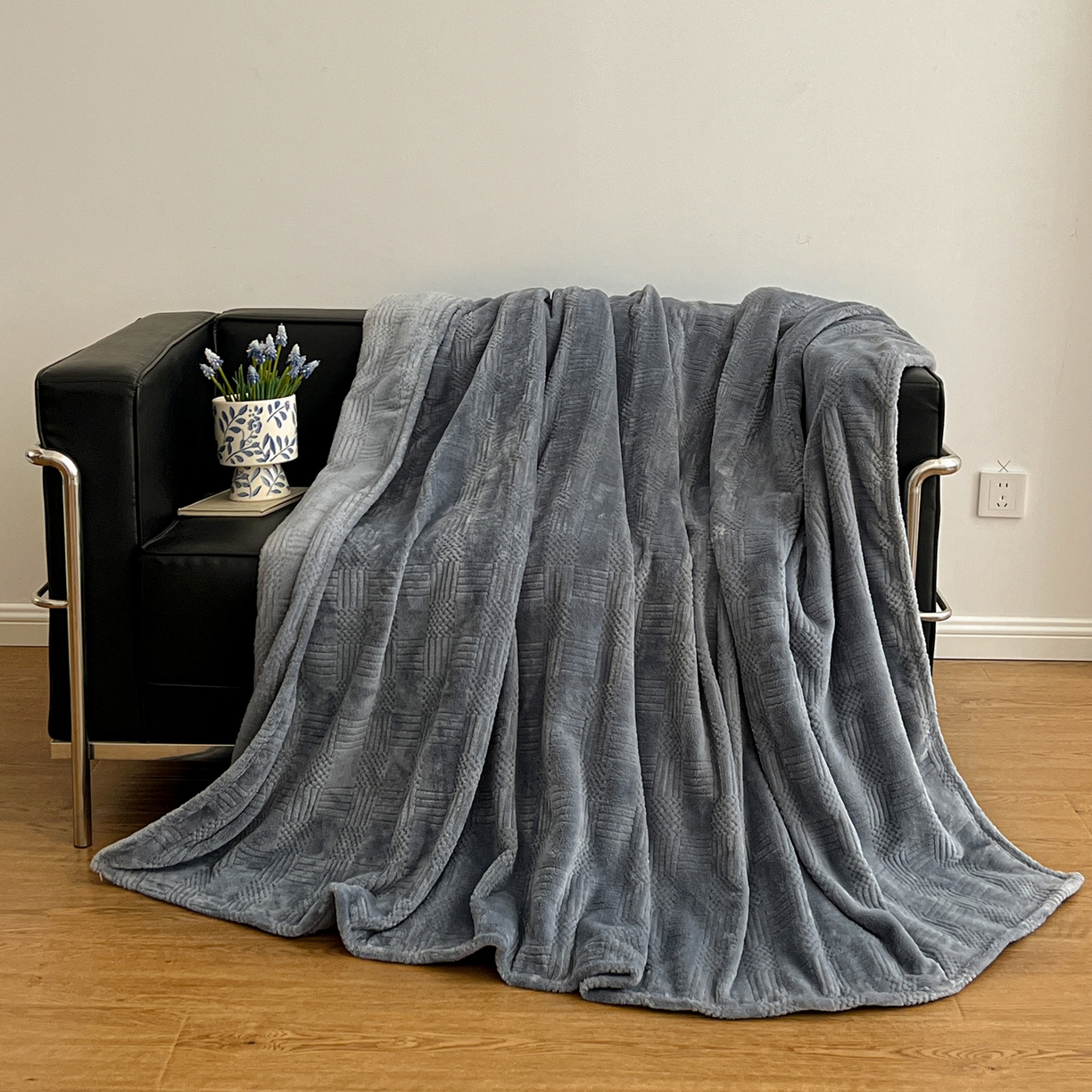 美洲琳 2025新款提花简约珊瑚绒法莱绒毯毛毯毯子 蓝灰