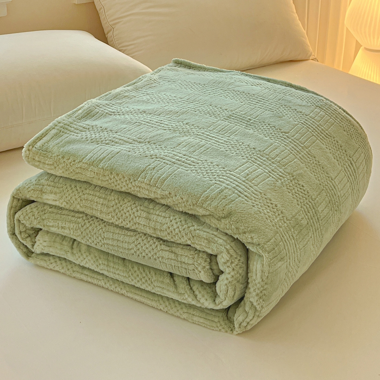 91家纺网 家纺一手货源 找家纺 美洲琳 2025新款提花简约珊瑚绒法莱绒毯毛毯毯子 绿色