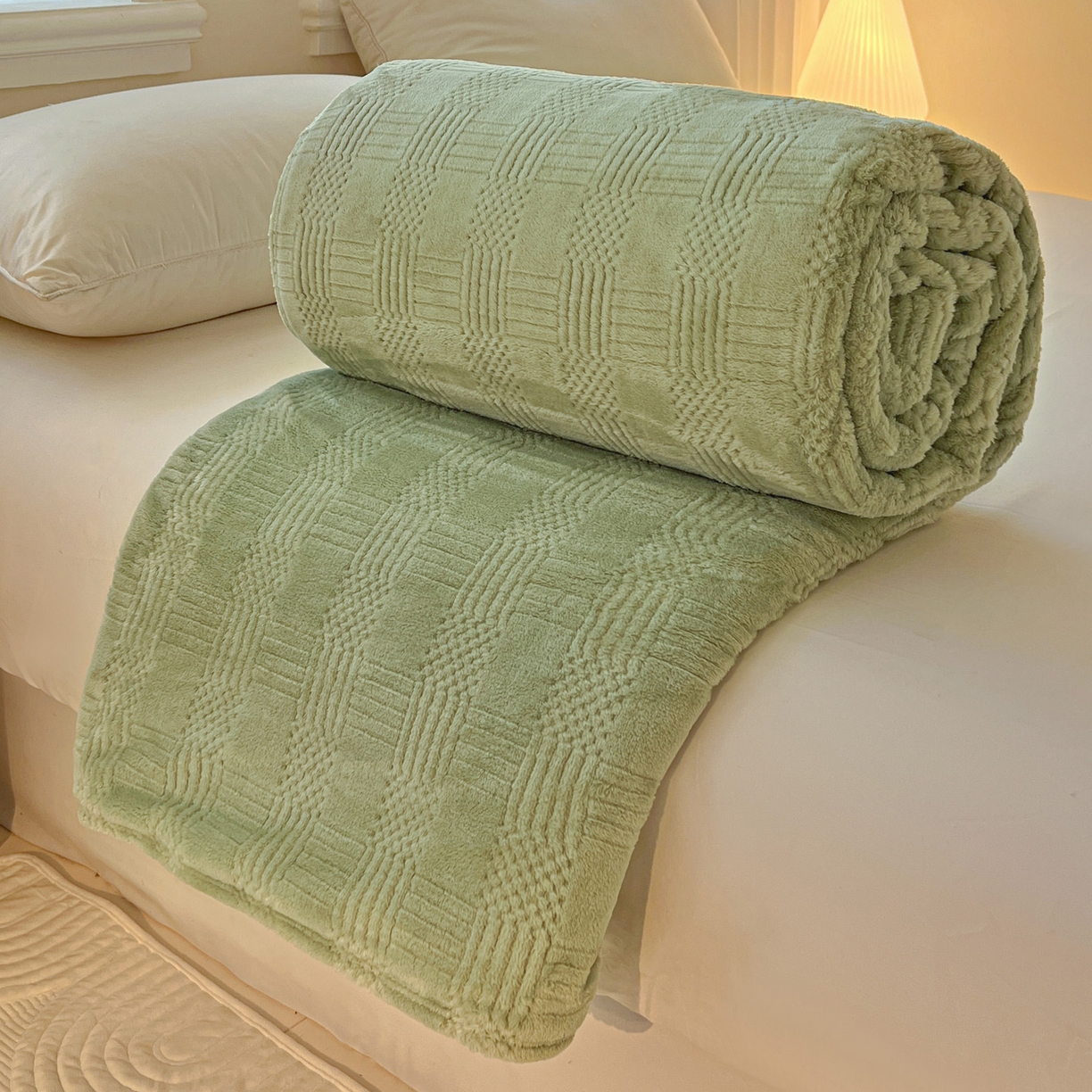 91家纺网 家纺一手货源 找家纺 美洲琳 2025新款提花简约珊瑚绒法莱绒毯毛毯毯子 绿色