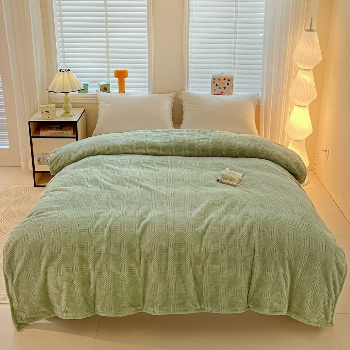 91家纺网 家纺一手货源 找家纺 美洲琳 2025新款提花简约珊瑚绒法莱绒毯毛毯毯子 绿色